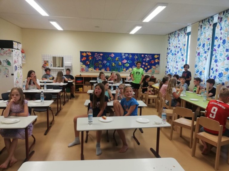 Grossansicht in neuem Fenster: 22.06.2023 Lesenacht in der Grundschule Roßbach
