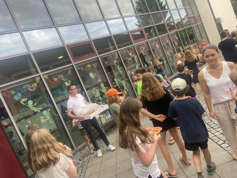 Grossansicht in neuem Fenster: 22.06.2023 Lesenacht in der Grundschule Roßbach